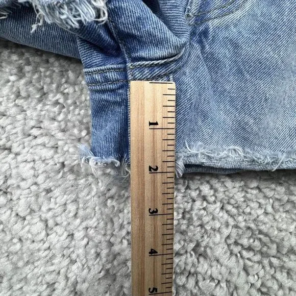 Levi's 501 High Rise Shorts Weak In The Knees Light Wash - Picture 12 of 13